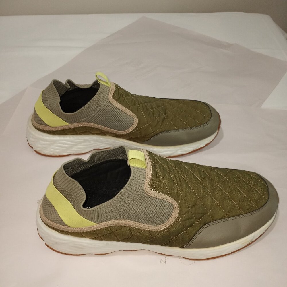 VINCE CAMUTO GREEN CASUAL SLIP ONS MENS SIZE 13